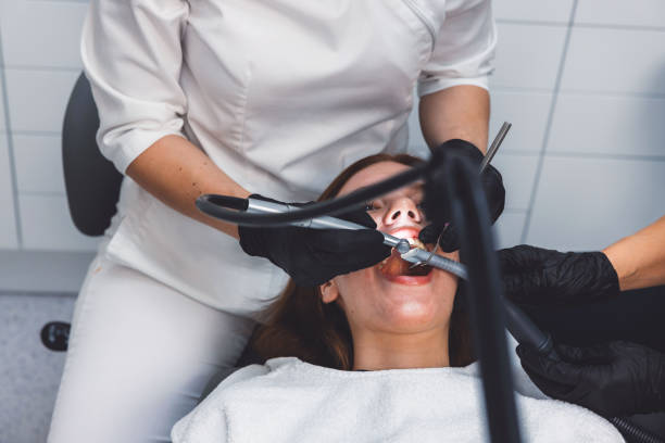 Best Emergency Dental Extractions in Taft Mosswood, CA